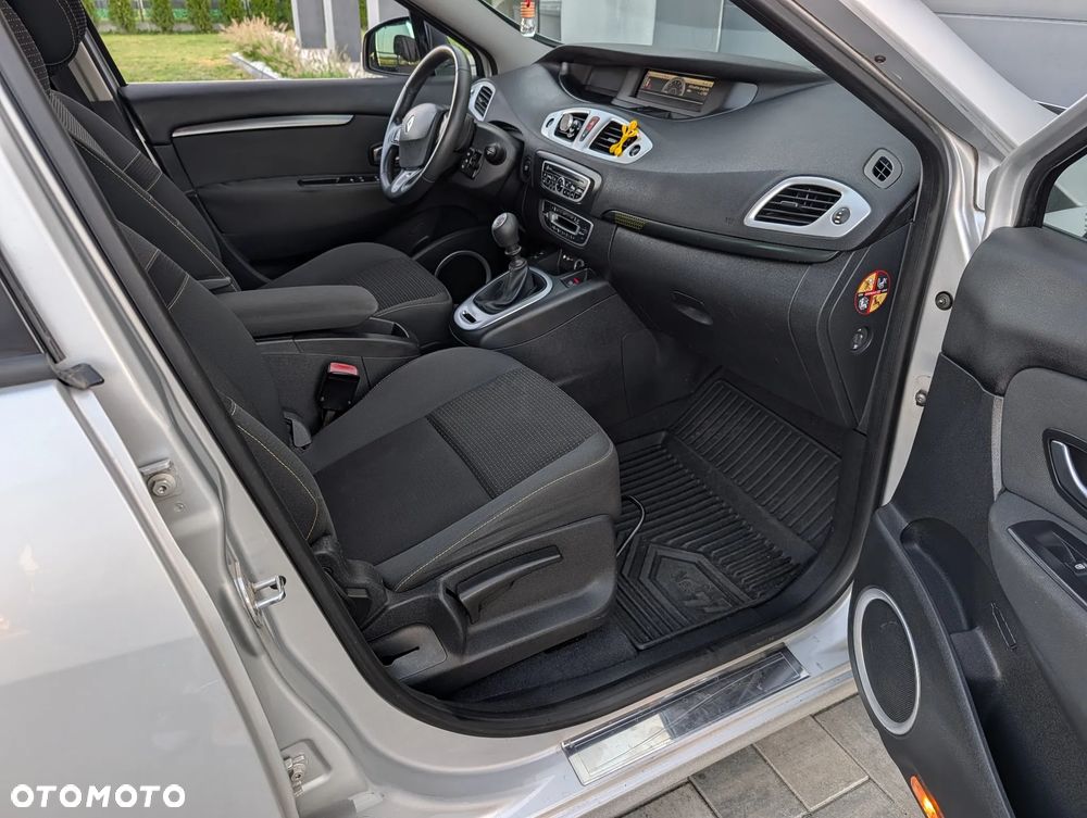 Renault Grand Scenic 1.6 16V Authentique - 26