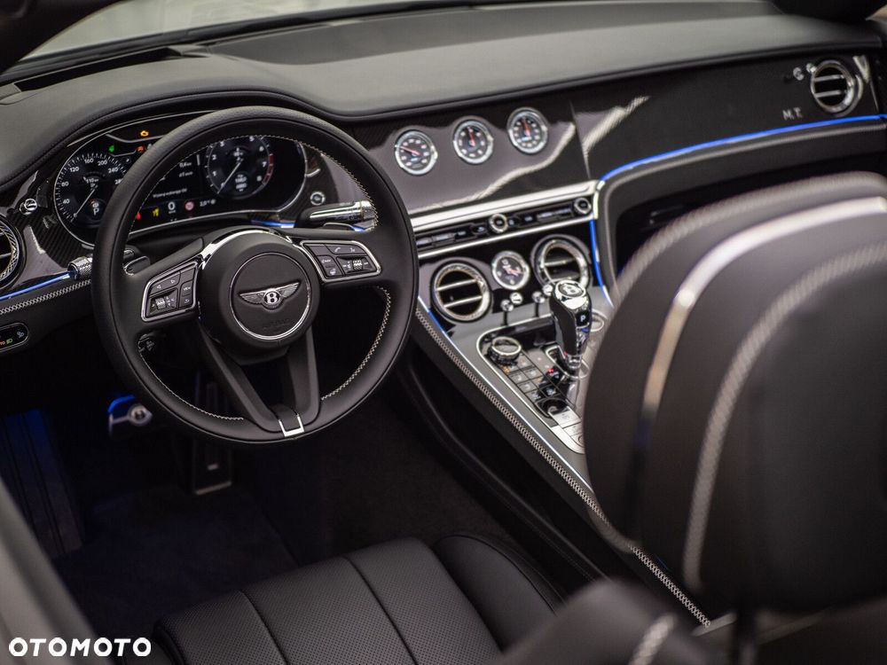 Bentley Continental GT - 10