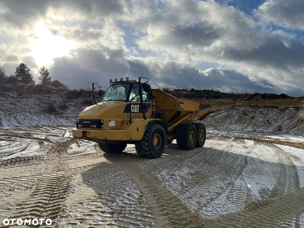 Caterpillar 730 - 2