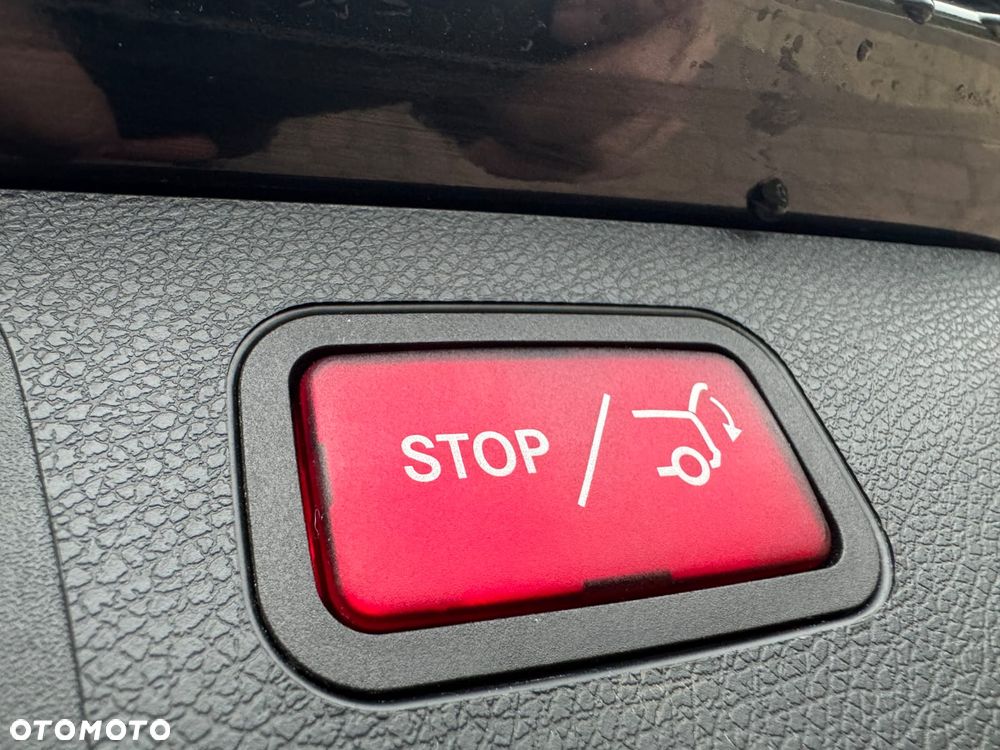 Mercedes-Benz Klasa E 220 d 4Matic All-Terrain 9G-TRONIC Avantgarde - 25