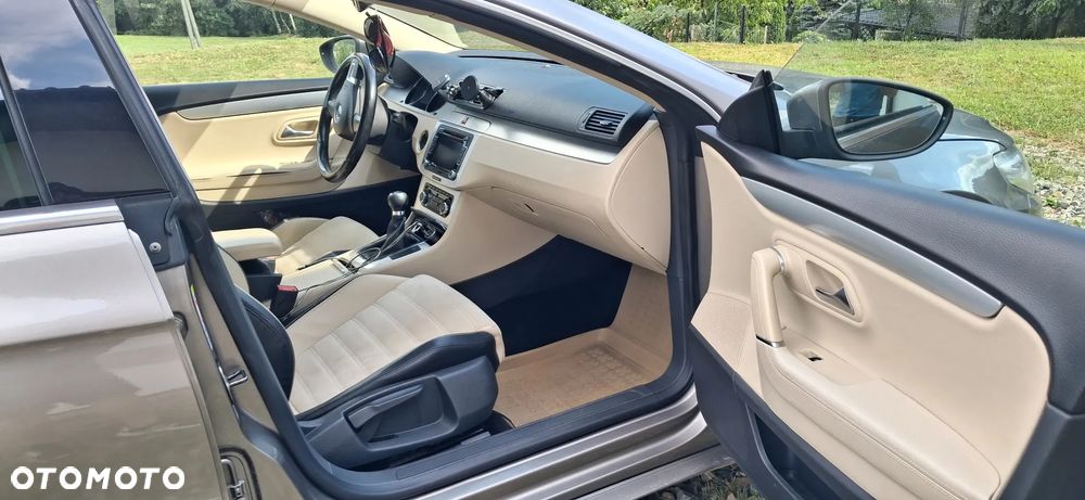 Volkswagen Passat CC 2.0 Blue TDI - 6