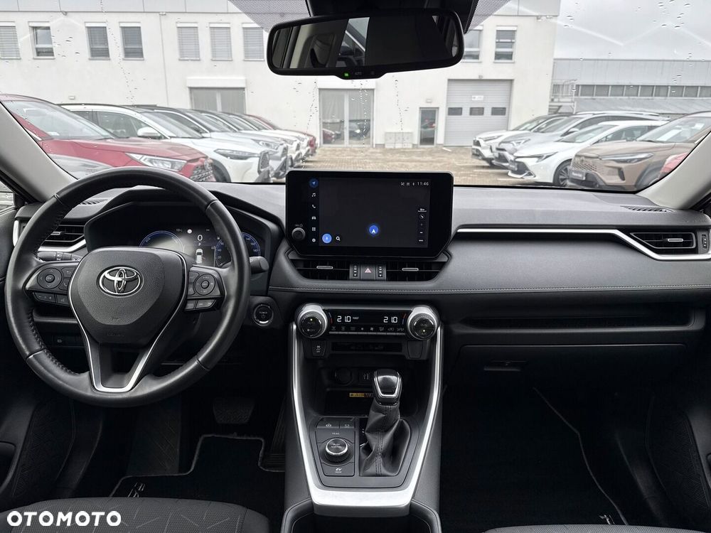 Toyota RAV4 - 9