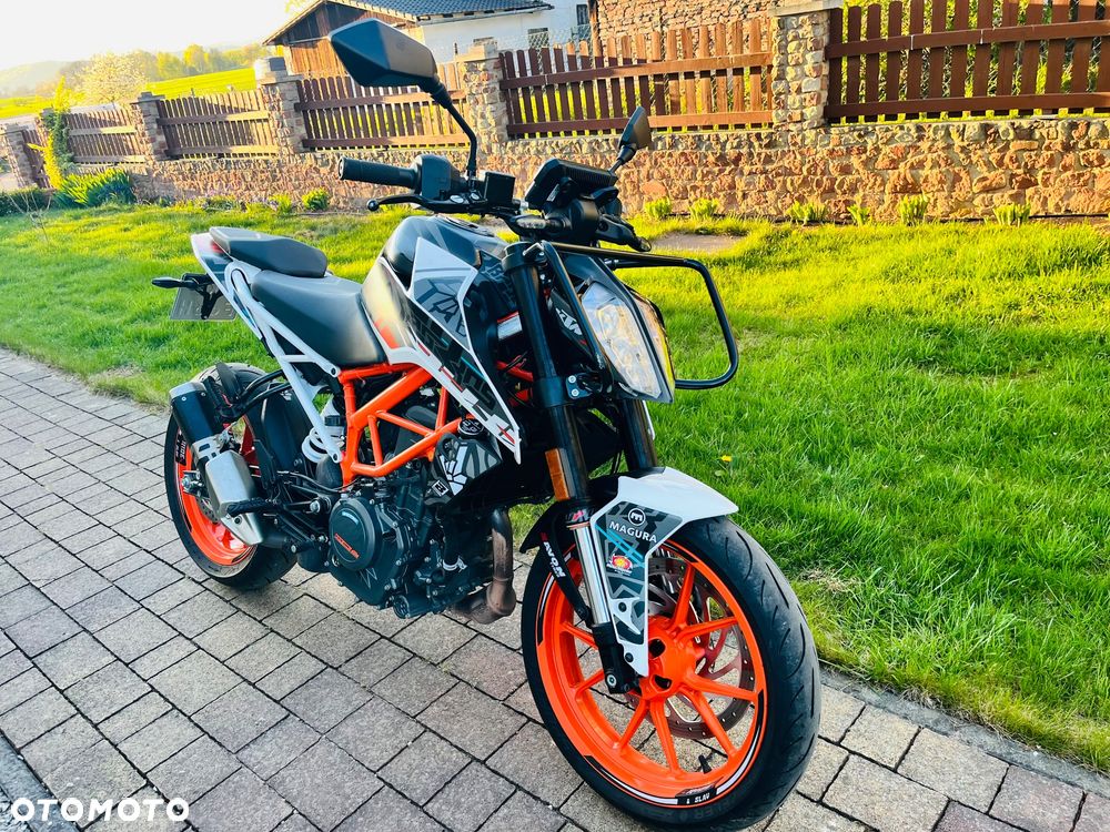 KTM Duke 390 - 1