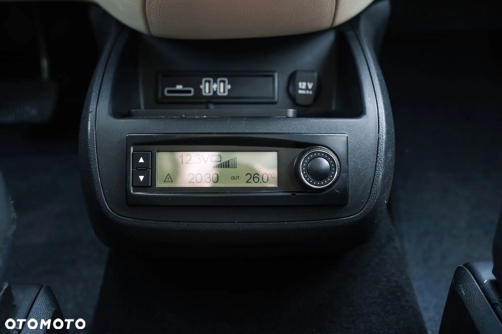 Mercedes-Benz Klasa V 250 (BlueTEC) d extralang 4Matic 7G-TRONIC - 12