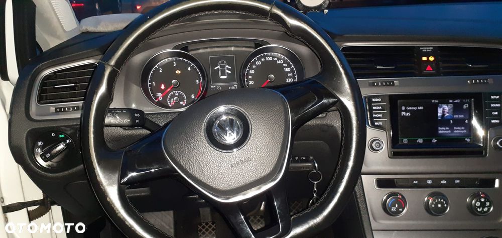 Volkswagen Golf 1.6 TDI Trendline - 5