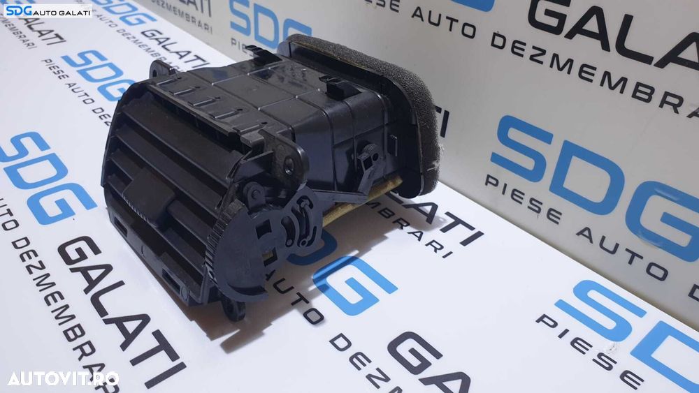 Gura Grila Aer Aerisire Ventilatie Dreapta Bord Mazda 3 2003 - 2009 Cod BP4K64930 BP4K-64930 - 3