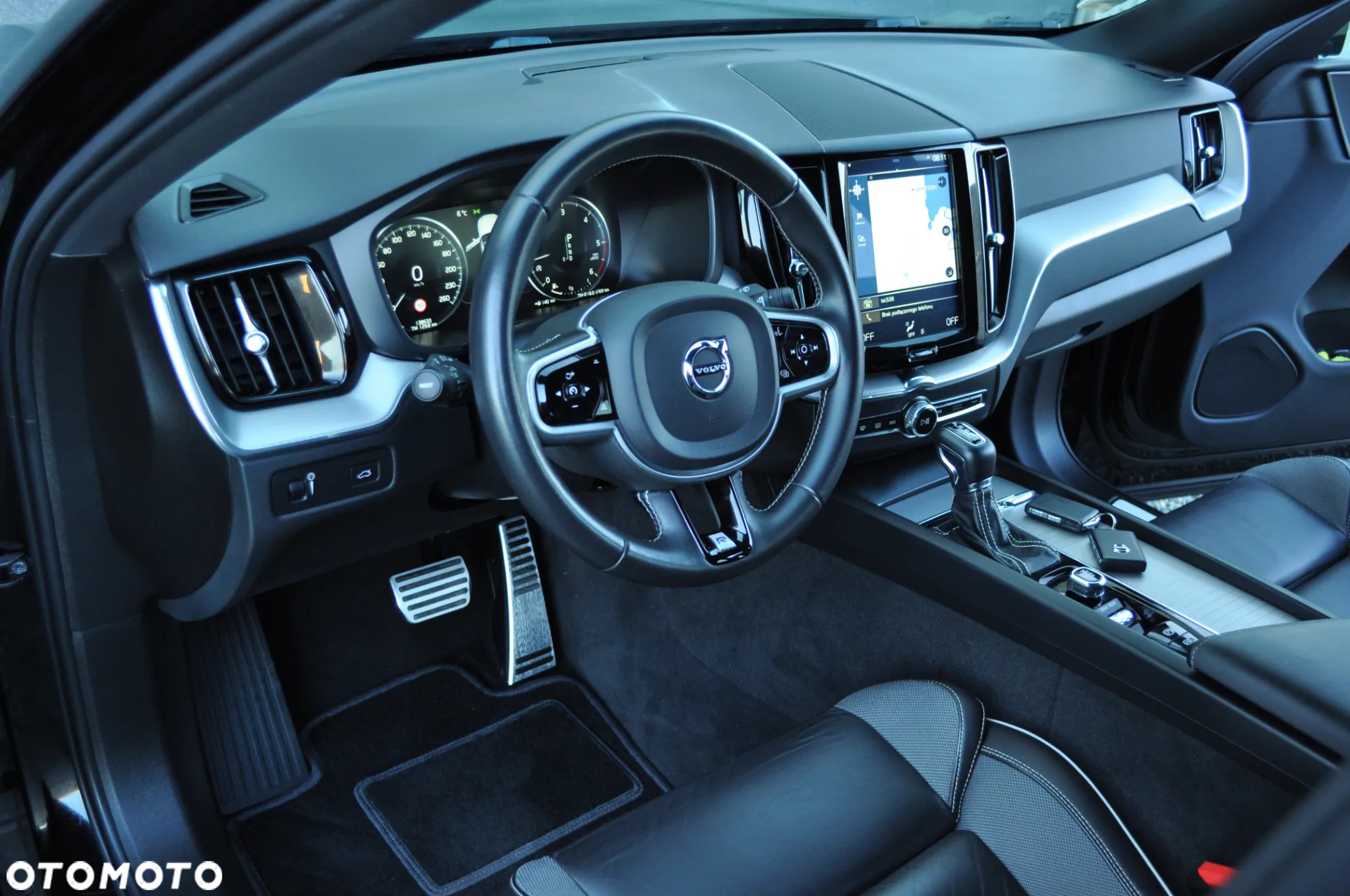 Volvo XC 60 D4 R-Design - 14