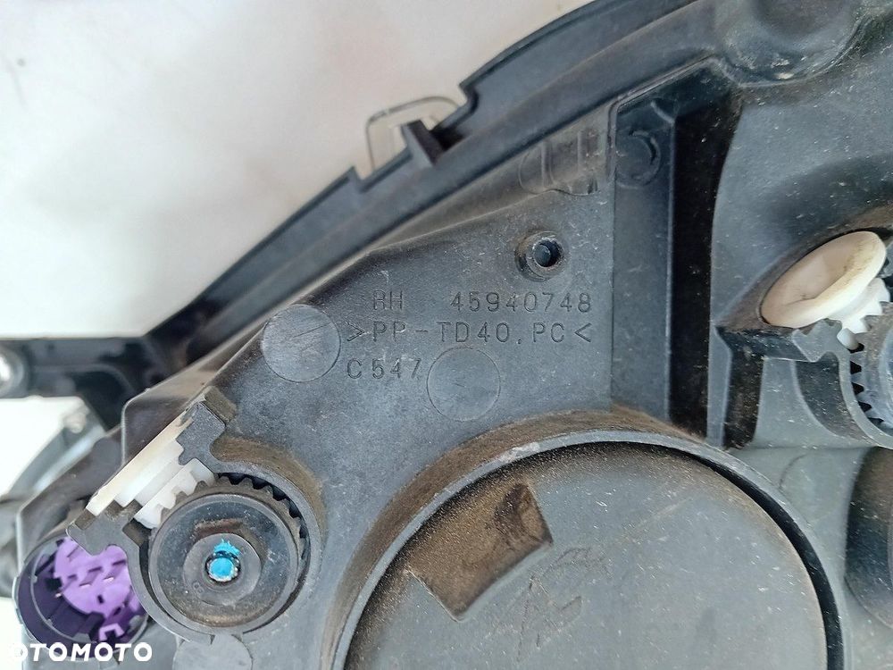 LAMPA PRZÓD PRAWA FORD KA II ( 08-16 ) 45940748 - 9
