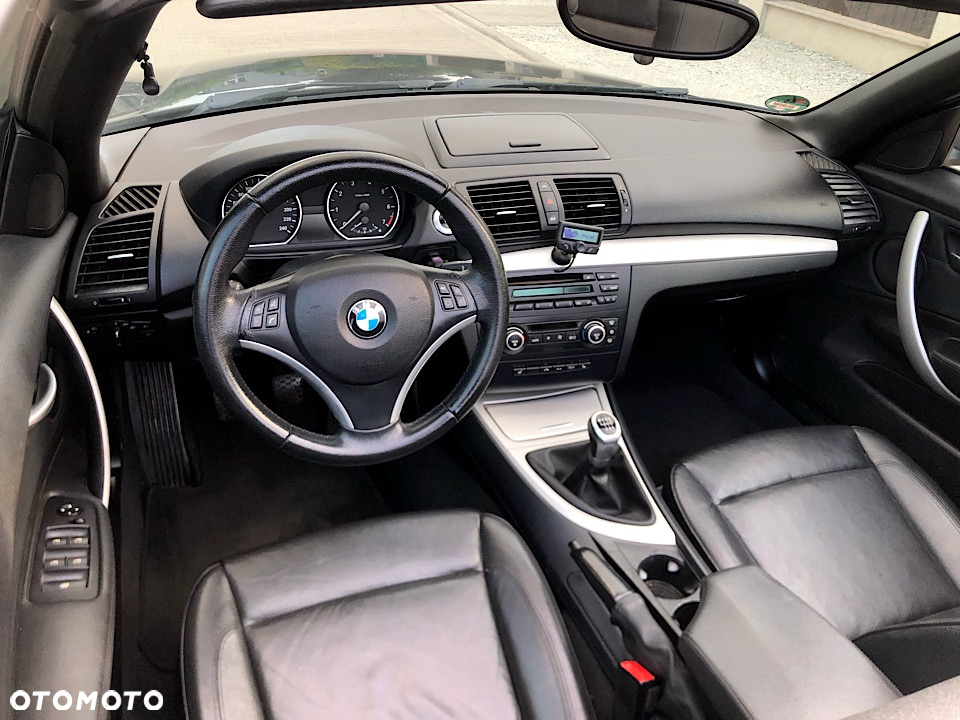 BMW Seria 1 118i Cabrio Limited Edition Lifestyle mit M Sportpaket - 32