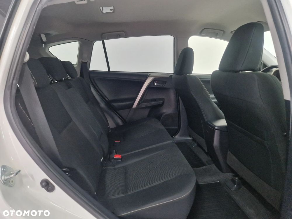 Toyota RAV4 - 7