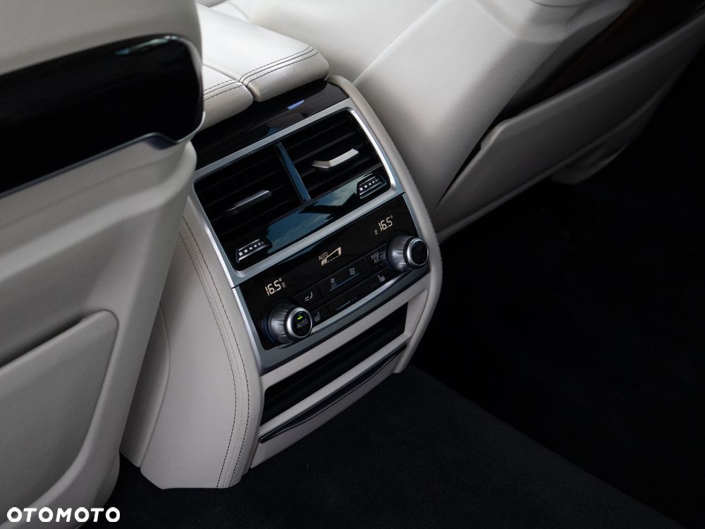 BMW Seria 7 730Ld xDrive - 30