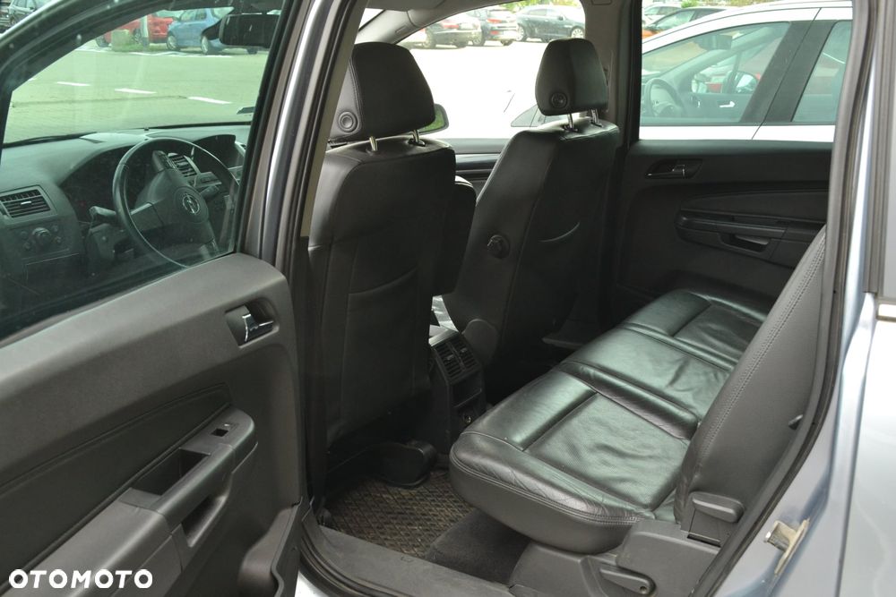 Opel Zafira - 7