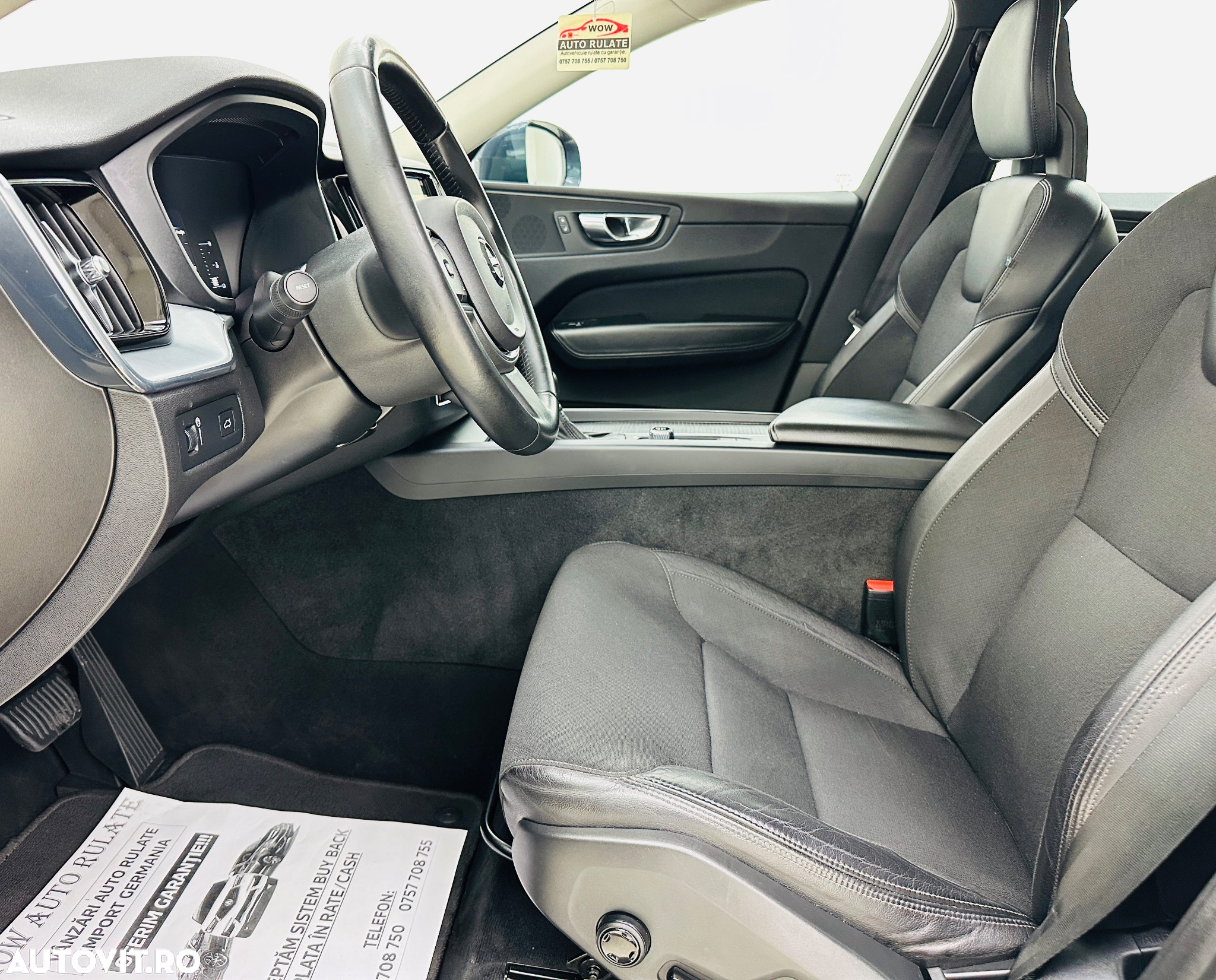 Volvo XC 60 D4 AWD Momentum - 12