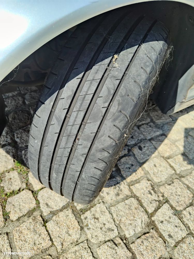 BMW 320 d Touring - 6
