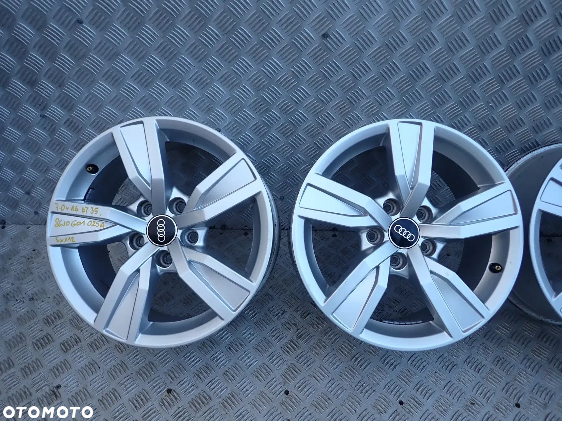 FELGI ALUMINIOWE AUDI 7,0X16 ET35 A4 B9 A6 C7 8W0601025A - 13
