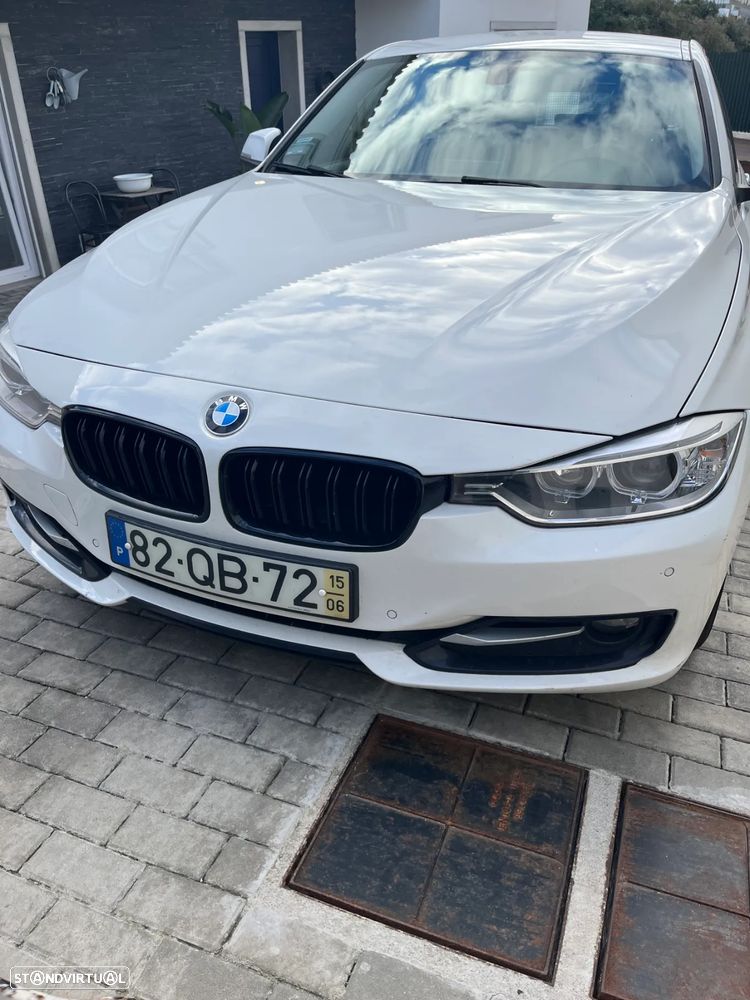 BMW 318 d Touring Auto Line Sport - 2