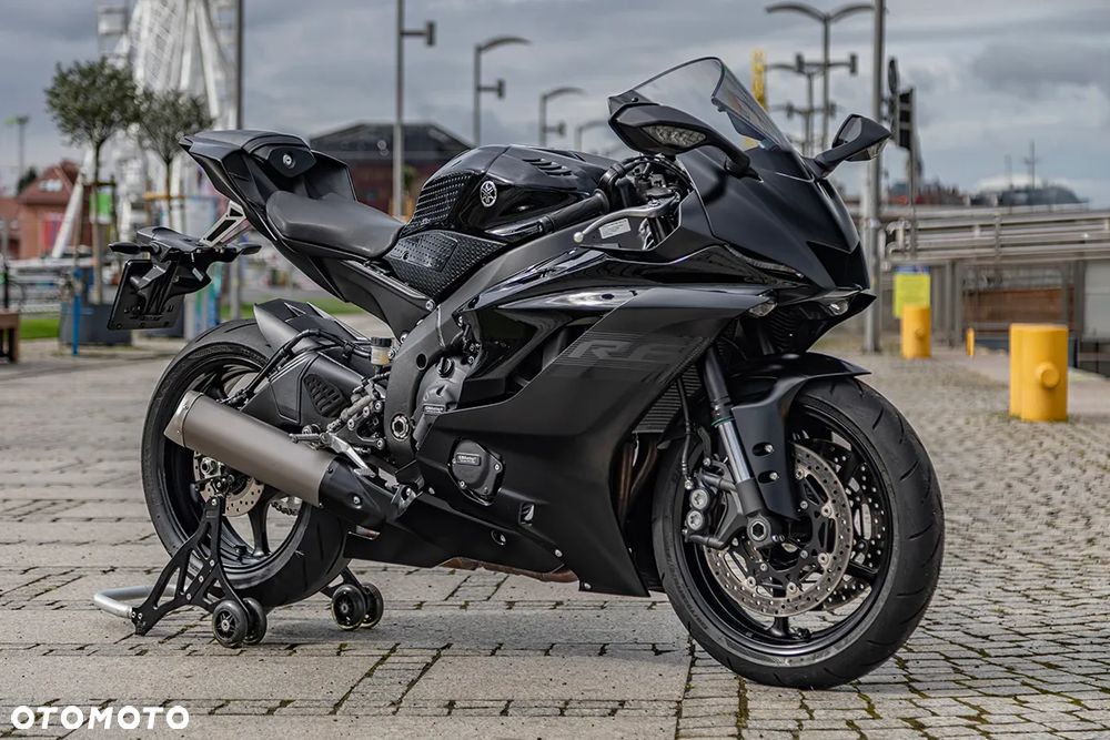 Yamaha R6 - 10