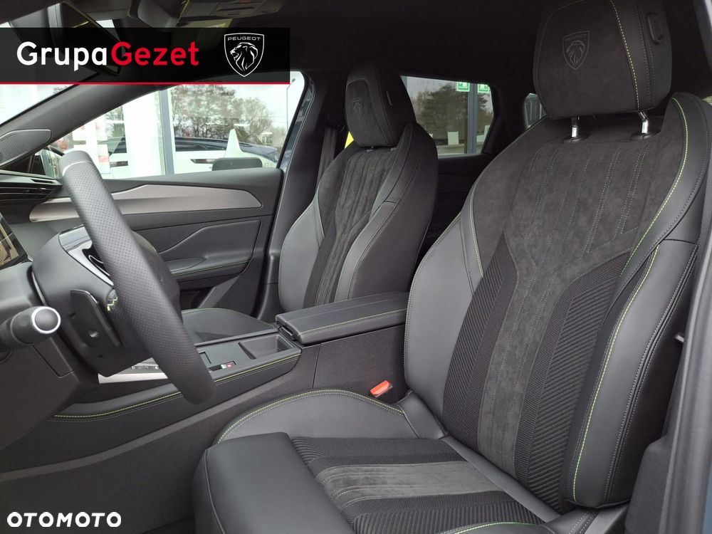 Peugeot 308 - 8