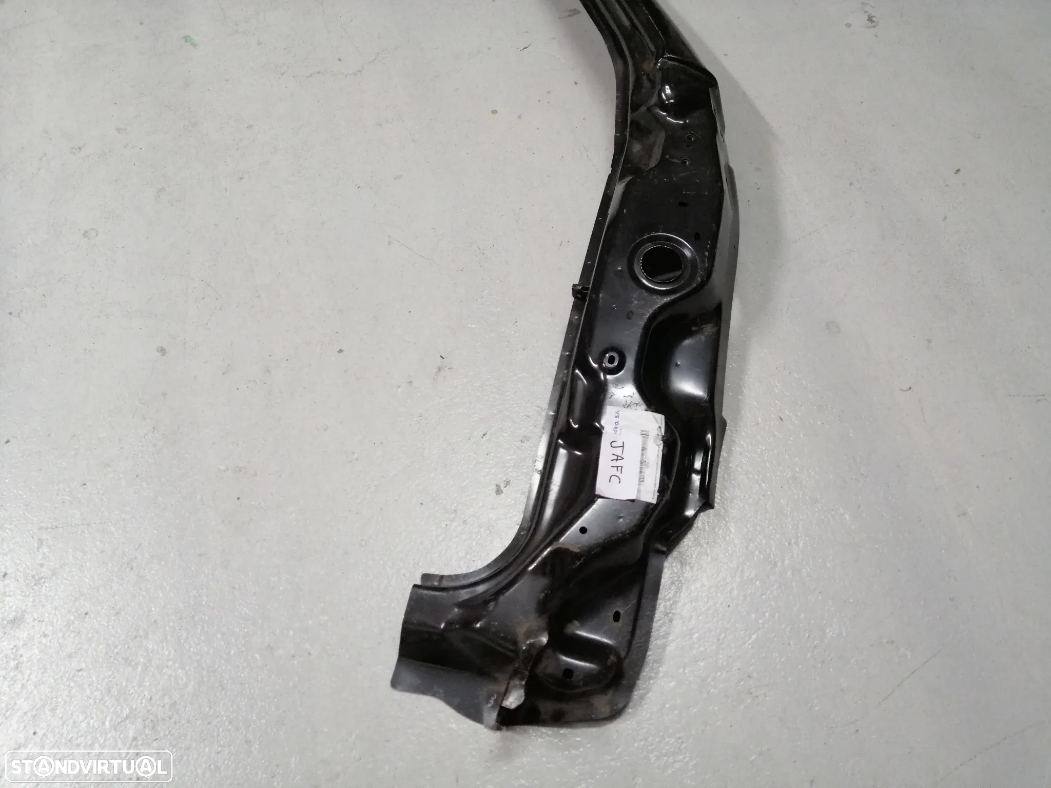 Pilar da cabine Toyota Dyna 150 ,250 e 280 NOVO - 2
