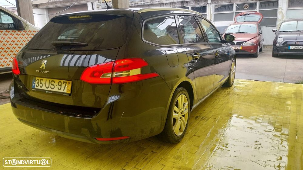 Peugeot 308 SW 1.5 BlueHDi Allure - 22