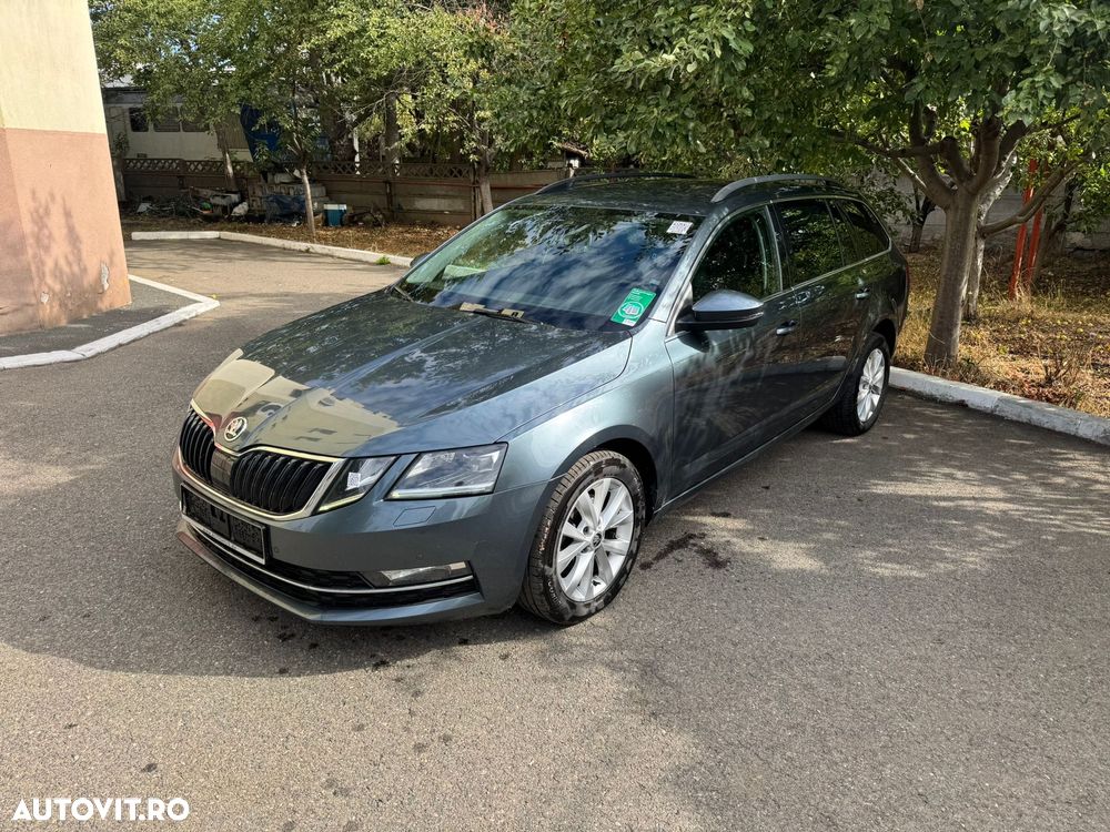 Skoda Octavia 2.0 TDI DSG Style - 2