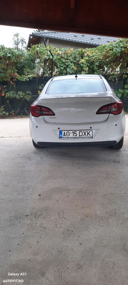 Opel Astra 1.6 CDTI ECOTEC Start/Stop Enjoy - 9