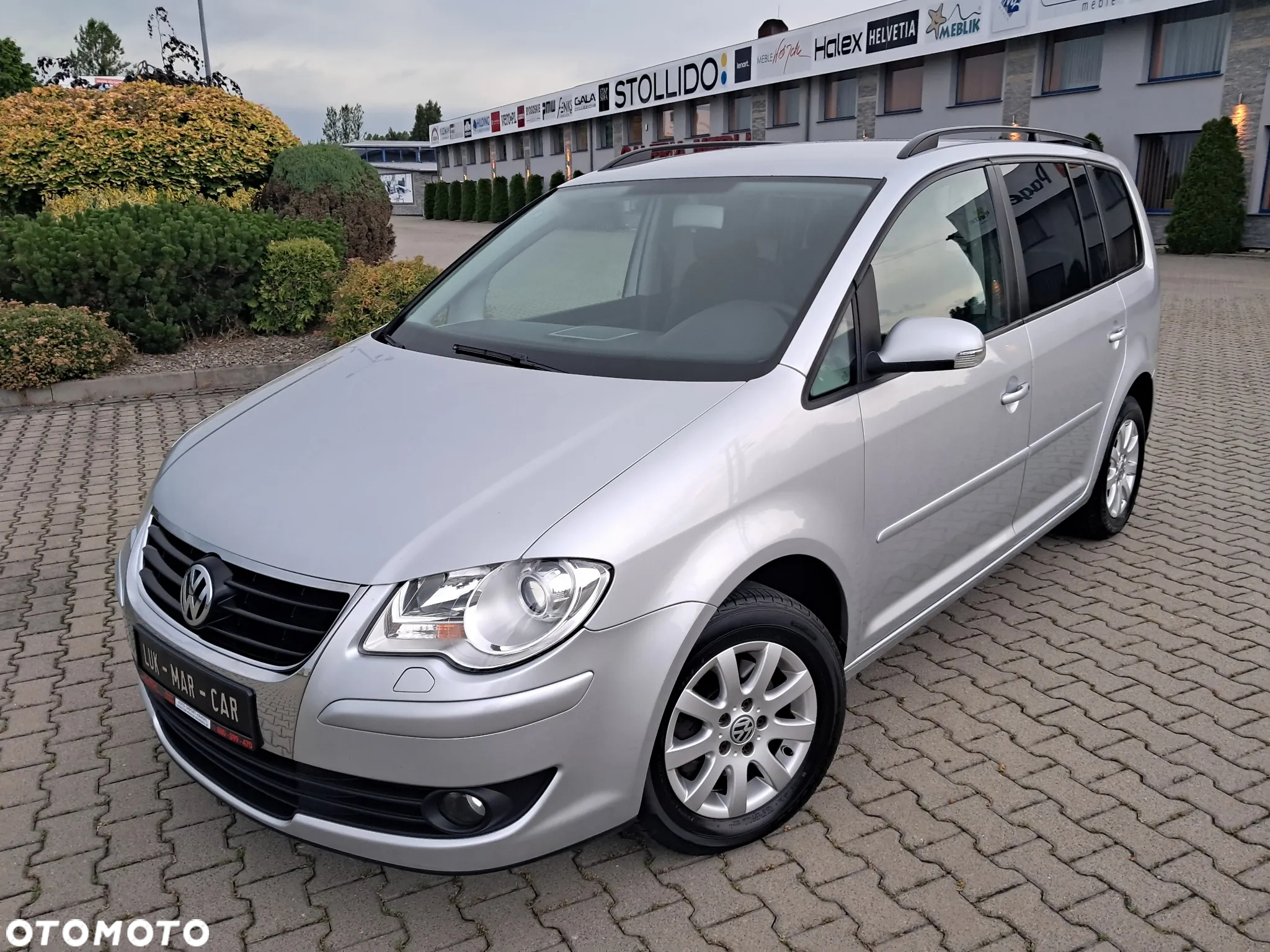 Volkswagen Touran 1.9 TDI DPF Highline - 3