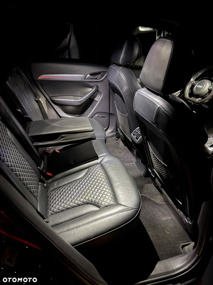 Audi RS Q3 2.5 TFSI quattro S tronic - 13
