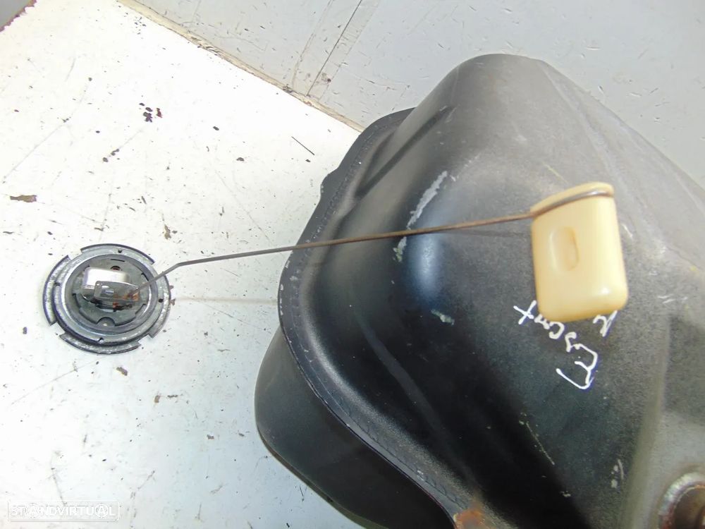 Ford Escort MK1 depósito gasolina - 4