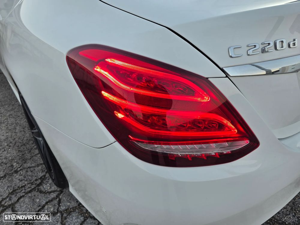 Mercedes-Benz C 220 d AMG Line - 14