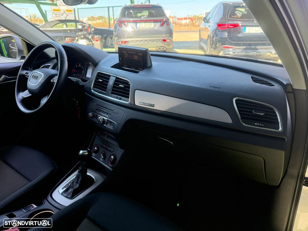 Audi Q3 2.0 TDI quattro S tronic - 23
