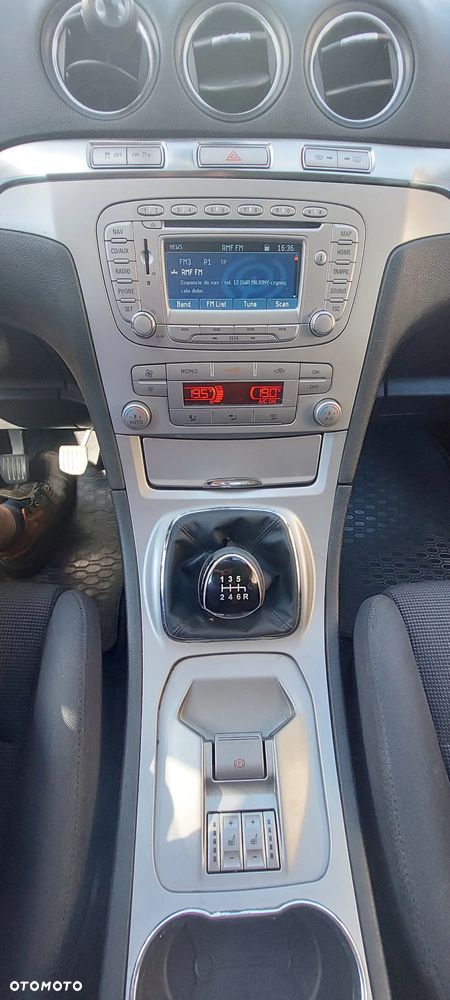 Ford S-Max 2.2 TDCi Titanium - 13