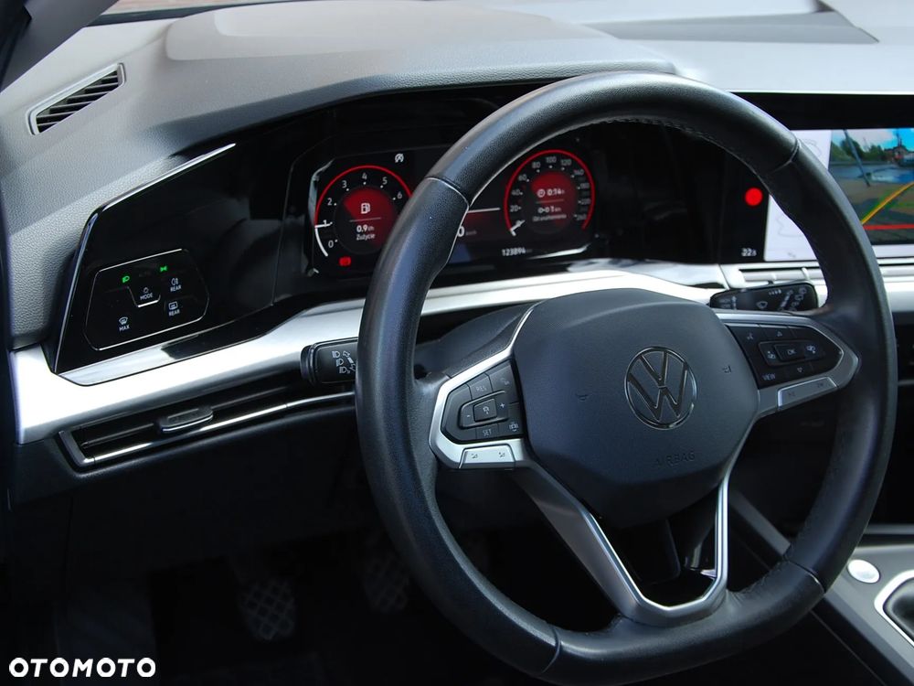 Volkswagen Golf 1.5 TSI EVO Life - 26