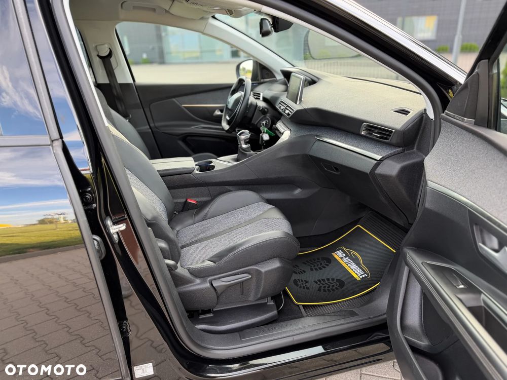 Peugeot 3008 1.6 BlueHDi Allure S&S - 29