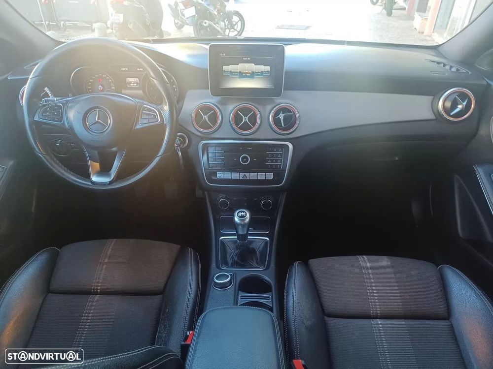 Mercedes-Benz CLA 180 d Shooting Brake Urban - 22