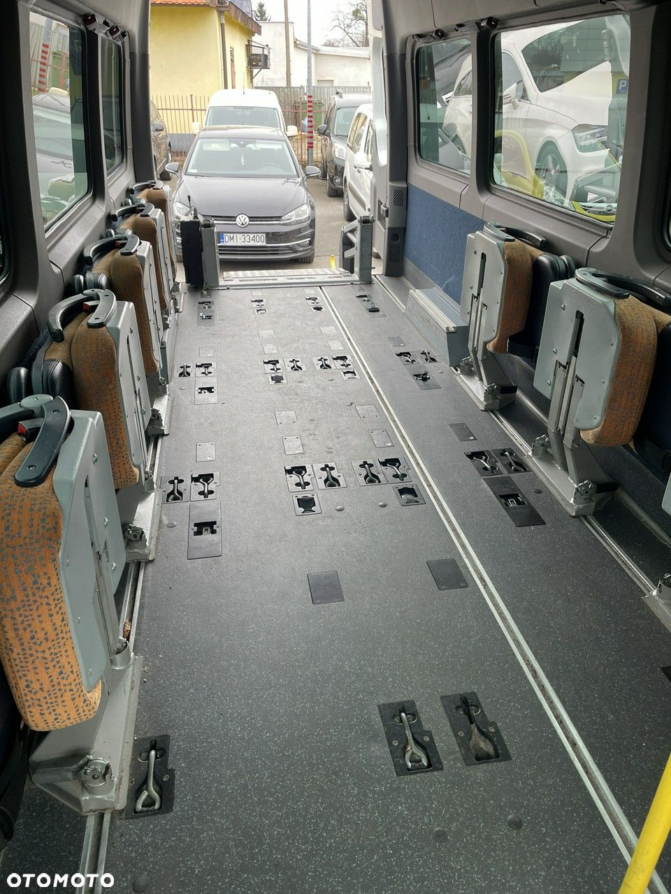 Mercedes-Benz Sprinter - 15