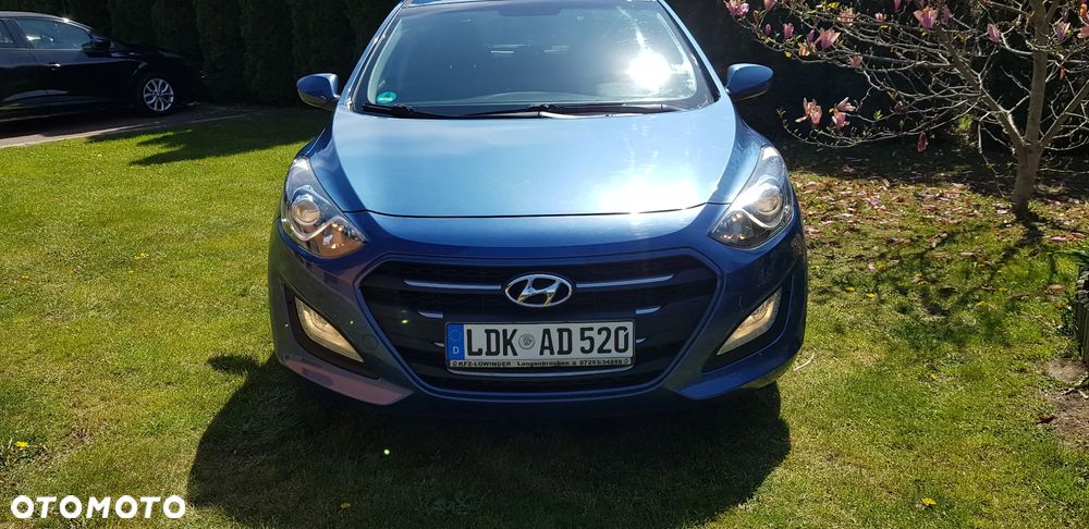 Hyundai i30 blue 1.4 Classic - 2