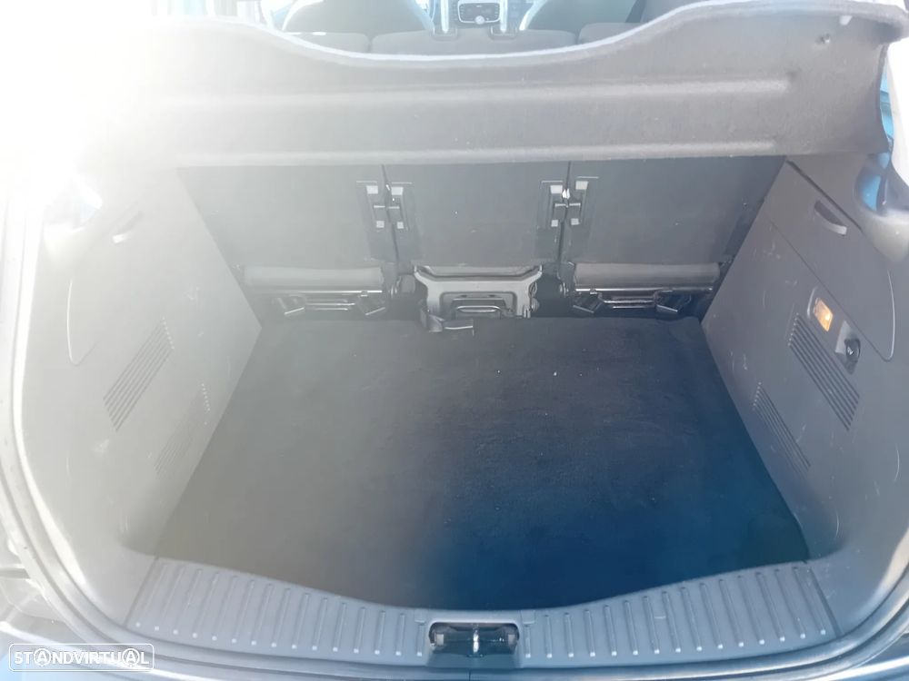 Ford Focus C-Max 1.6 TDCi Trend - 16