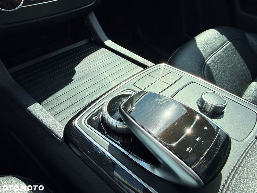 Mercedes-Benz GLE 500 e 4Matic 7G-TRONIC - 23