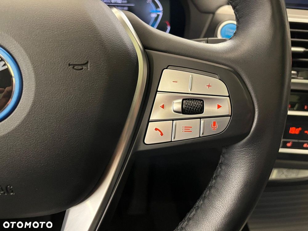 BMW iX3 80kWh Impressive - 25