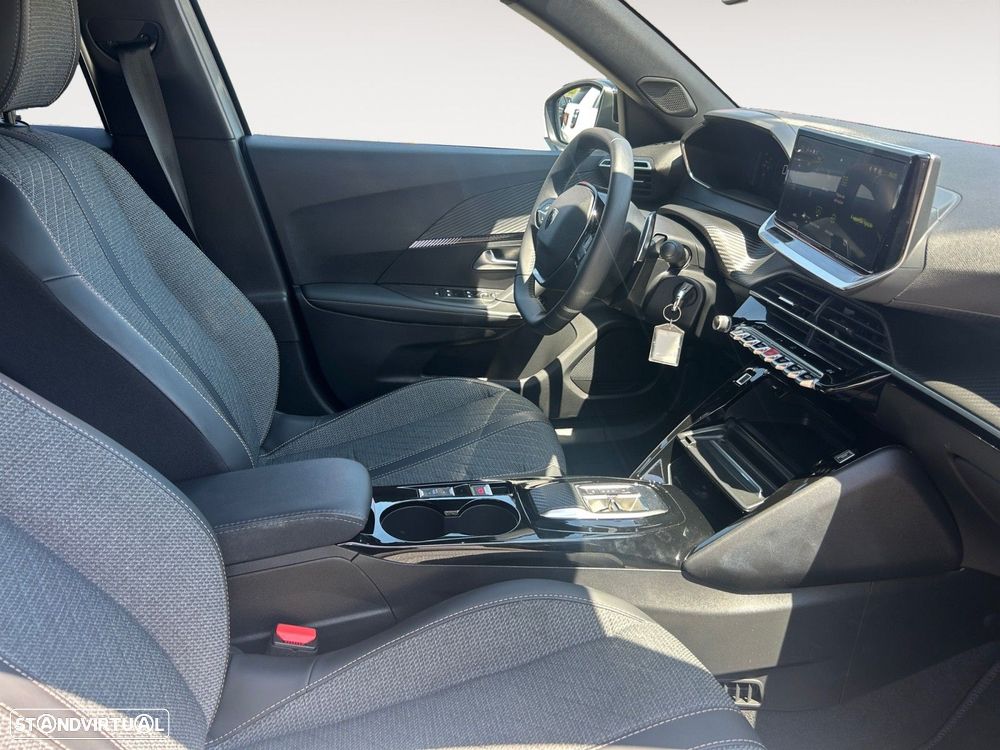Peugeot 2008 1.2 Hybrid Allure e-DCS6 - 15