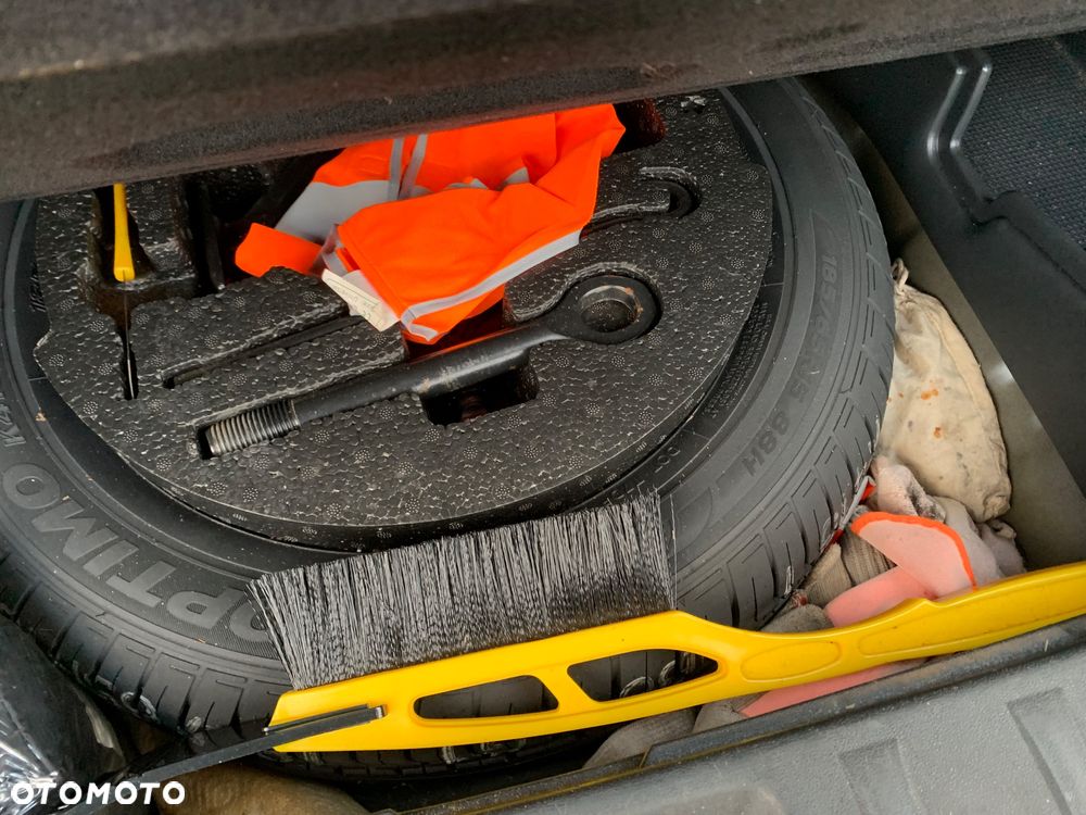 Hyundai i30 1.6 blue Comfort - 12