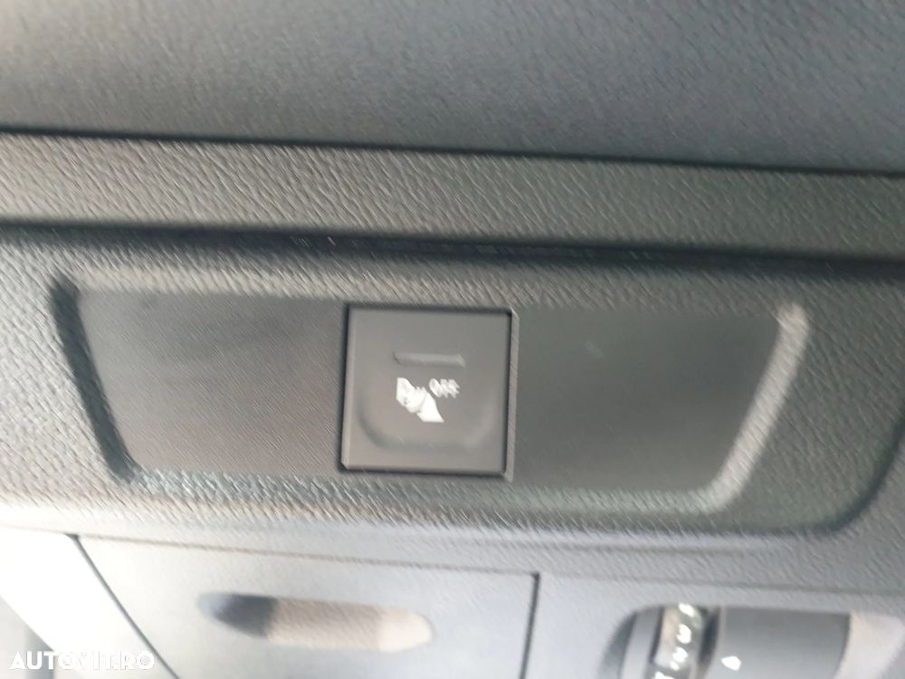 Dacia Logan TCe 90 MT6 Prestige - 32