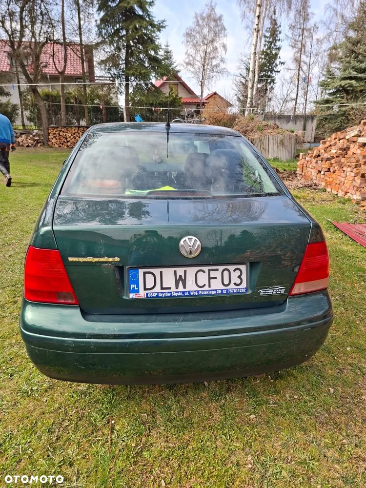 Volkswagen Bora 1.6 Basis - 5