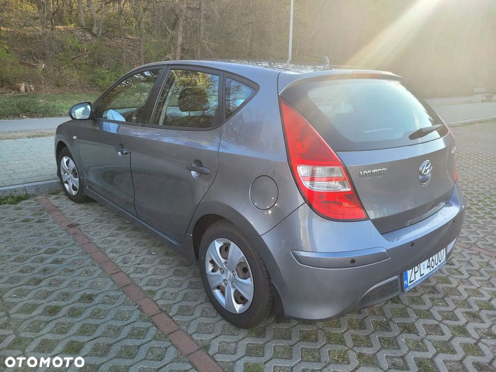 Hyundai i30 1.4 Base + - 2