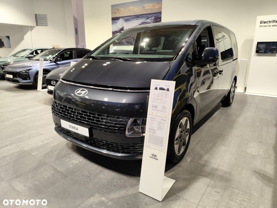 Hyundai Staria