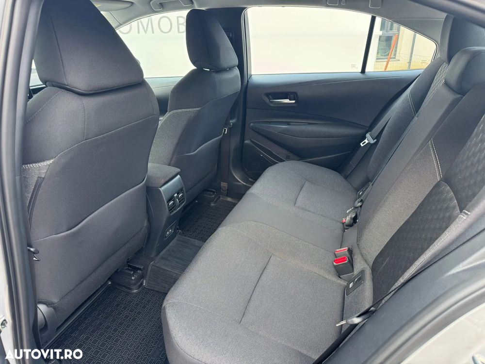 Toyota Corolla 1.8 HSD Dynamic - 10