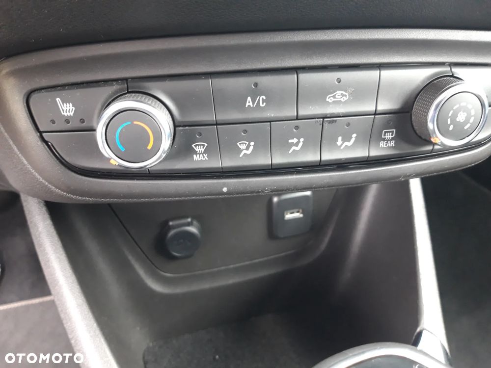 Opel Crossland X 1.2 Edition - 10