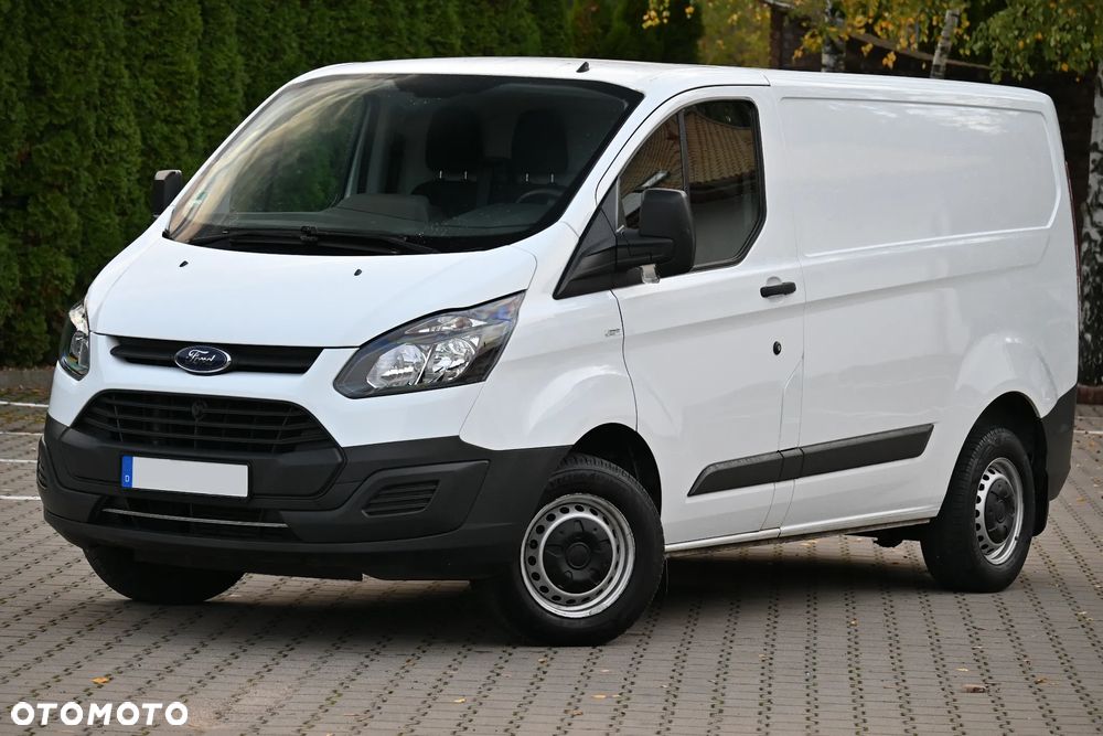 Ford TRANSIT CUSTOM - 3