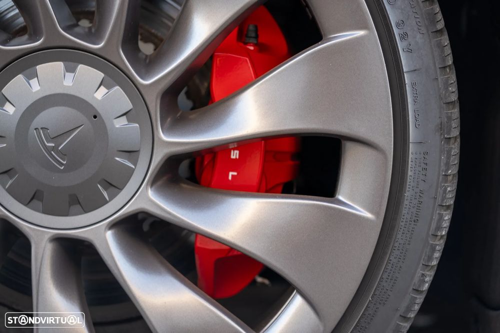 Tesla Model 3 Performance Dual Motor AWD - 19